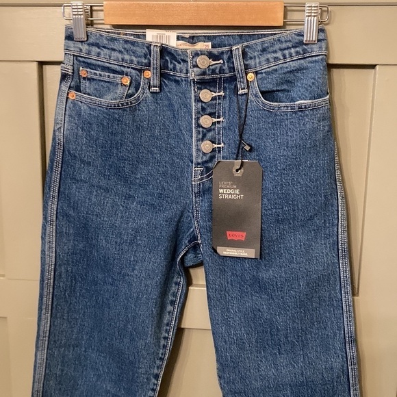 LEVI’S Wedgie Straight High Rise Crop Jeans in Middle Sister Size 25 New NWT - Picture 5 of 14
